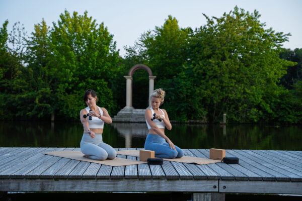 Massaazipustol-6-scaled-1 Massaažipüstol Tunturi MG30 Massage Gun Mini