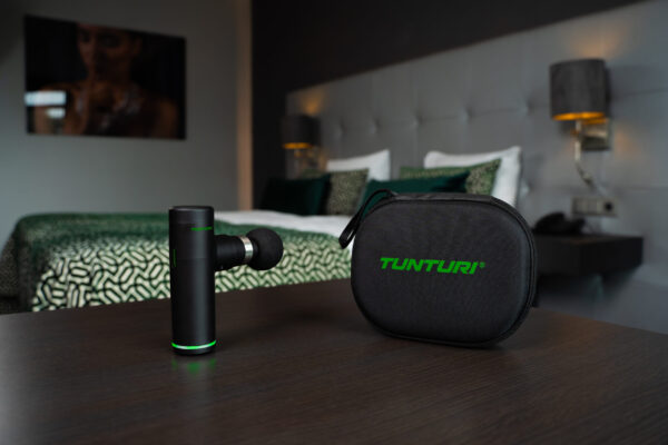 Massaazipustol-9-scaled-1 Massaažipüstol Tunturi MG30 Massage Gun Mini