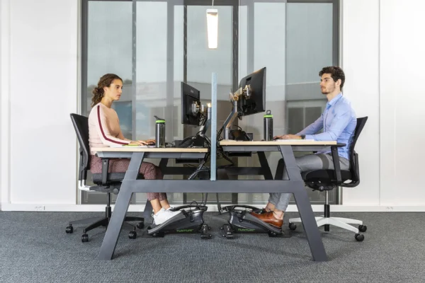 Miniratas-TUNTURI-Cardio-Fit-D10-Under-Desk-bike-3 Miniratas TUNTURI Cardio Fit D10 Under Desk bike