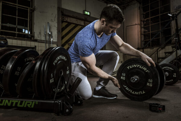 Tunturi sfeerbeelden crosstrainers 2018 Raskusketas TUNTURI Training Bumper Plate, 50 mm, 5 kg