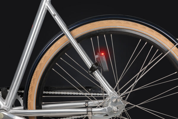 Tagatuli AXA NYX BATTERY ON-OFF-BOX