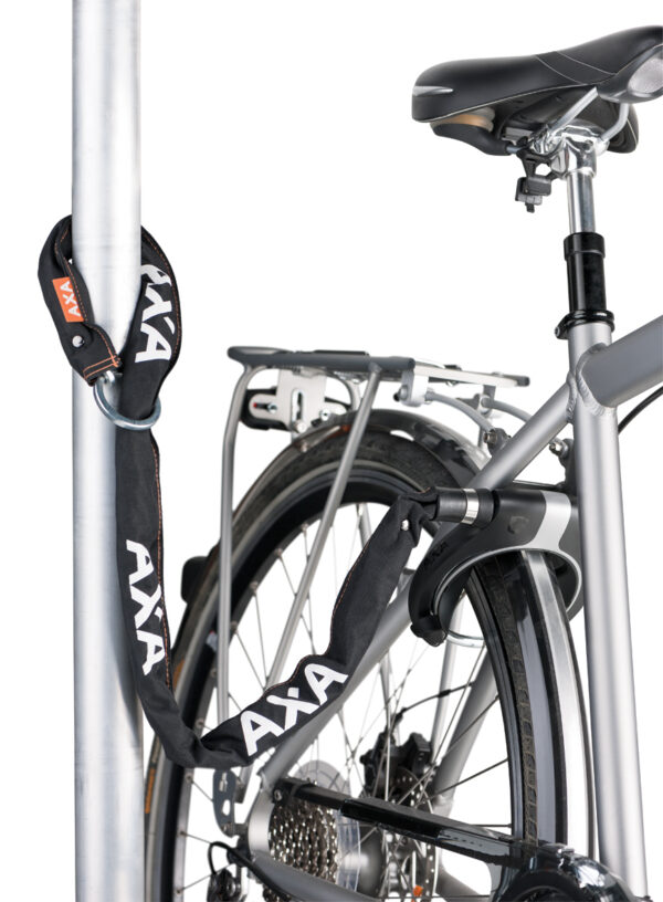 Raamilukk AXA Victory