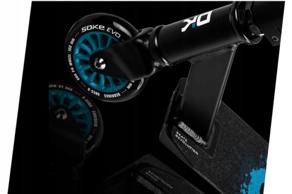 Trikitoukeratas-SOKE-EVO-must-sinine-3 Trikitõukeratas SOKE EVO, must-sinine